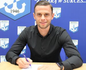 Dominik Sadzawicki podpisał kontrakt z Mazovią 13 IMG 2189 300x247 1