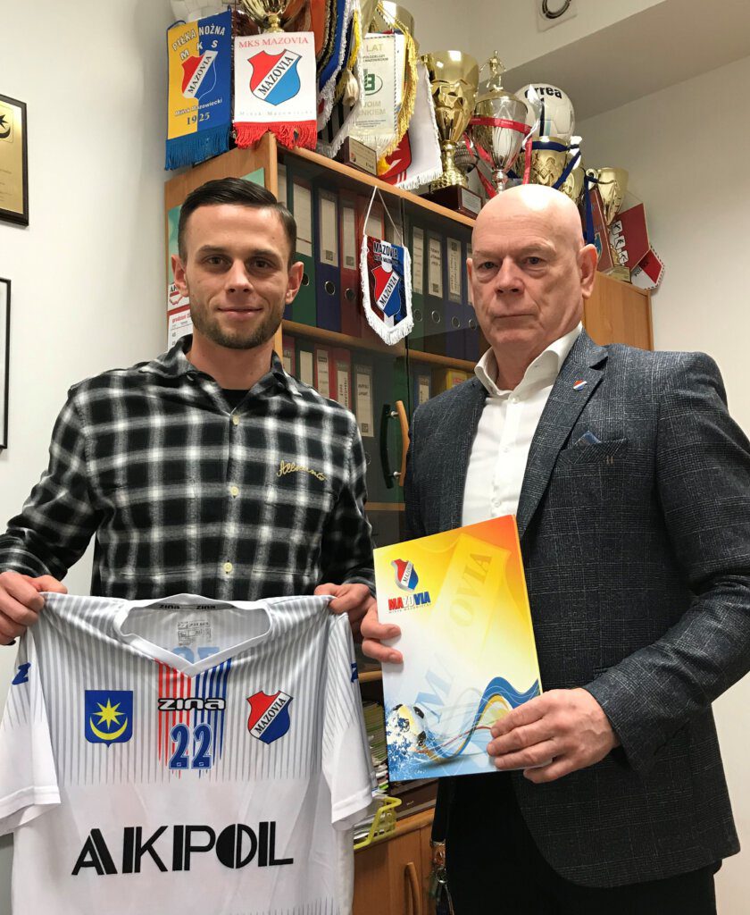 Dominik Sadzawicki podpisał kontrakt z Mazovią 3 Sadza4