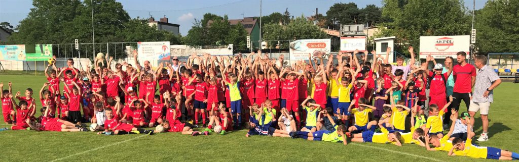 Akademia kończy sezon 1 foto1