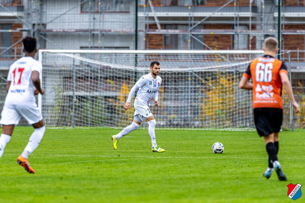 maza hutnik 16