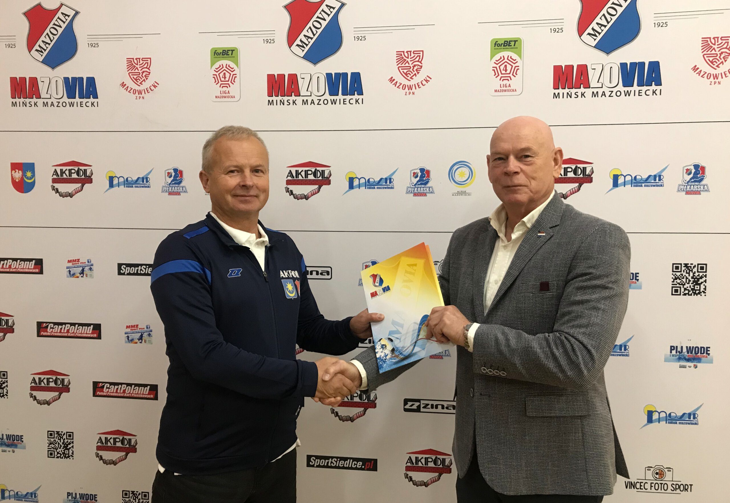 Piotr Rzepka pierwszym trenerem MKS MAZOVII