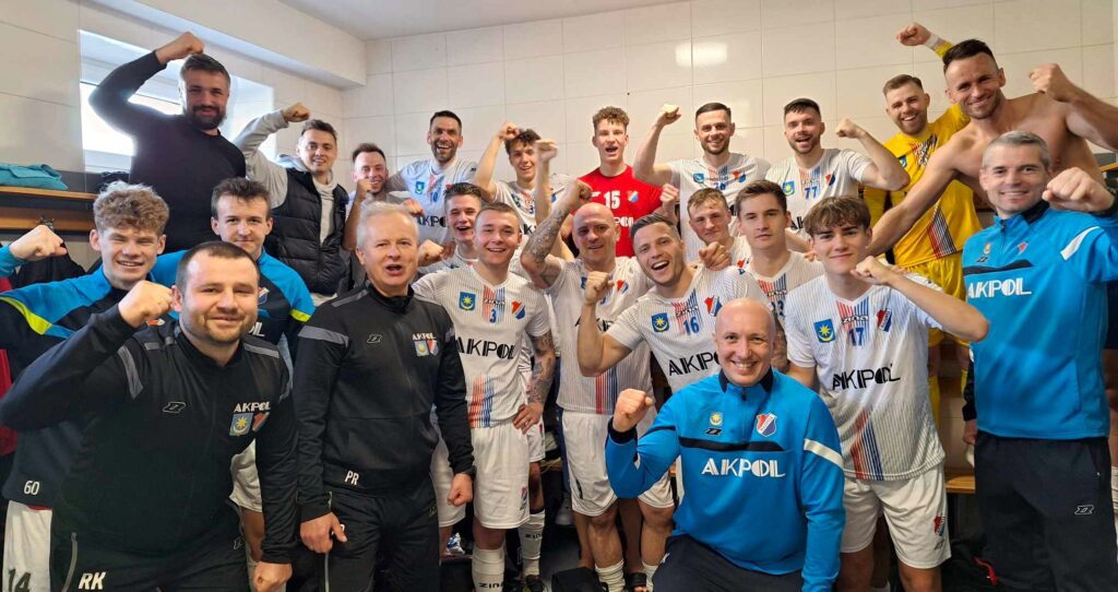 22| Ważne punkty na wyjeździe 1 szatnia foto