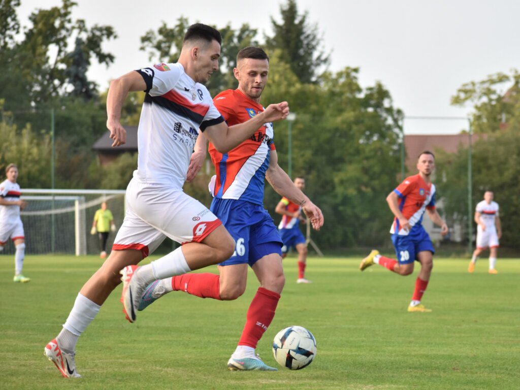 2 dni do meczu: Najważniejsze spotkanie ‘Jesieni’ 2024: Mazovia już wygrywała w Ząbkach! 1 zabki mecz1