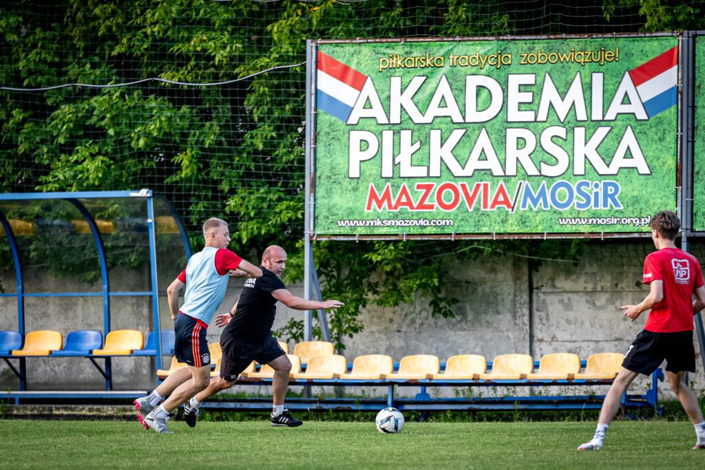 akademia 33 1