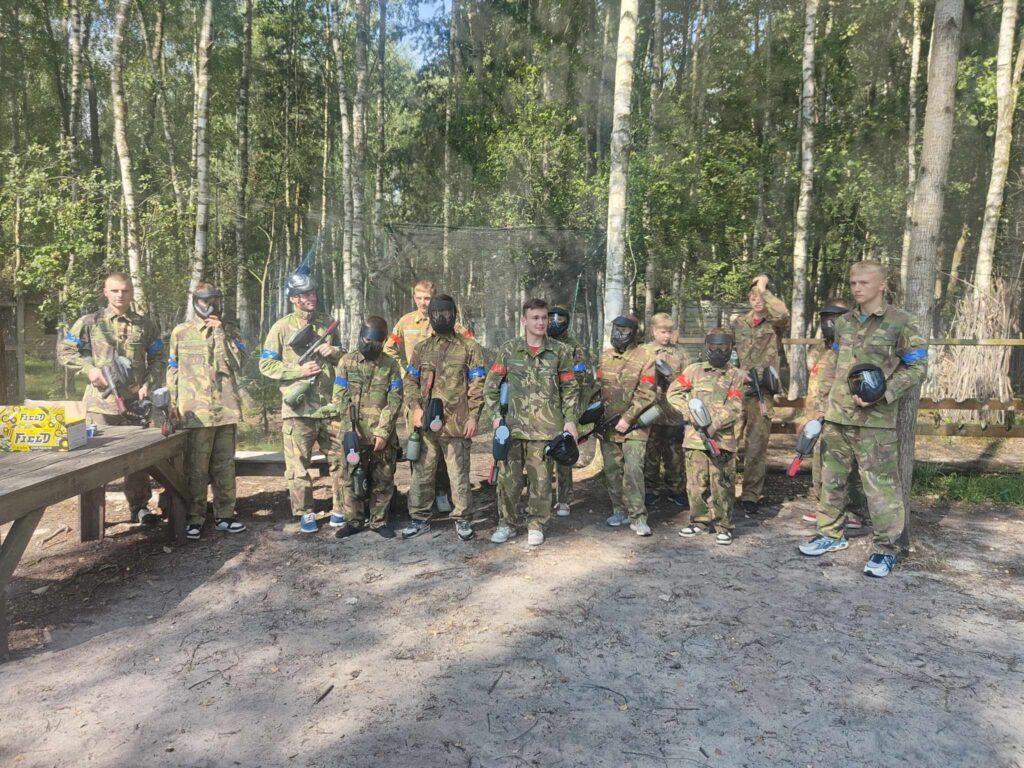 Paintball integruje 15 452280085 999799918819470 2710290903551067486 n