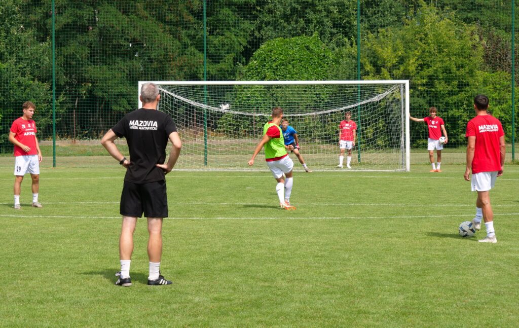 S5| Zwycięstwo Mazovii nad Bronią 4:1, hat-trick Michała Podpory 1 Tekst1 2