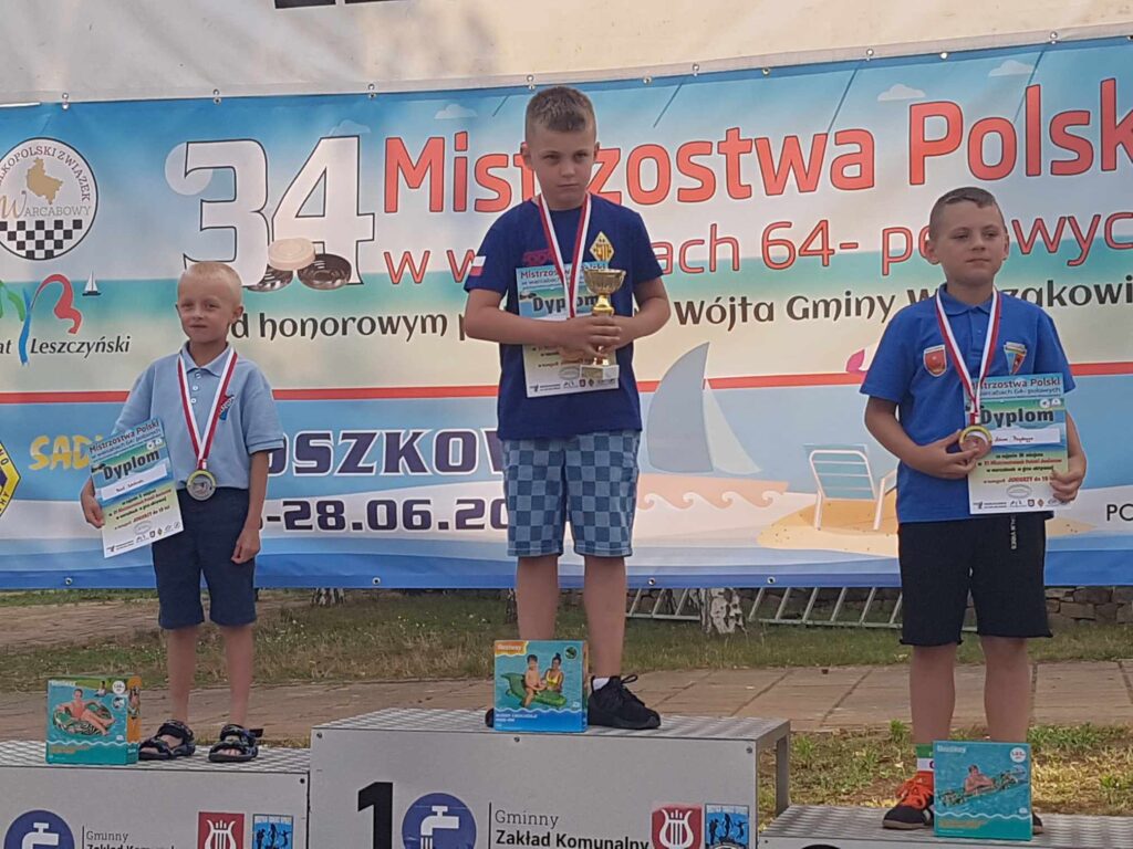Złoto Mistrzostw Polski Juniorów w warcabach 64-polowych! 5 podium5