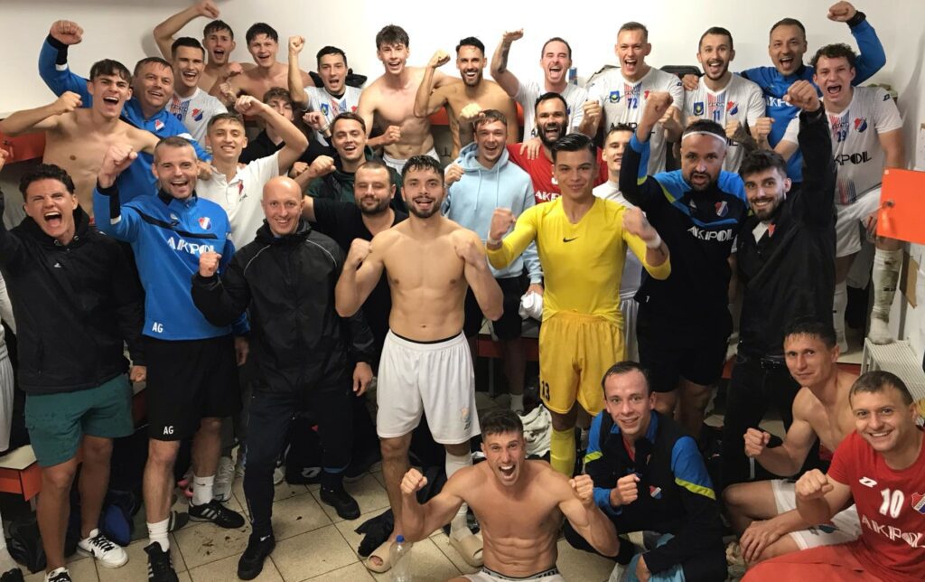 7| Pierwszy egzamin na piątkę 1 szatnia troszyn