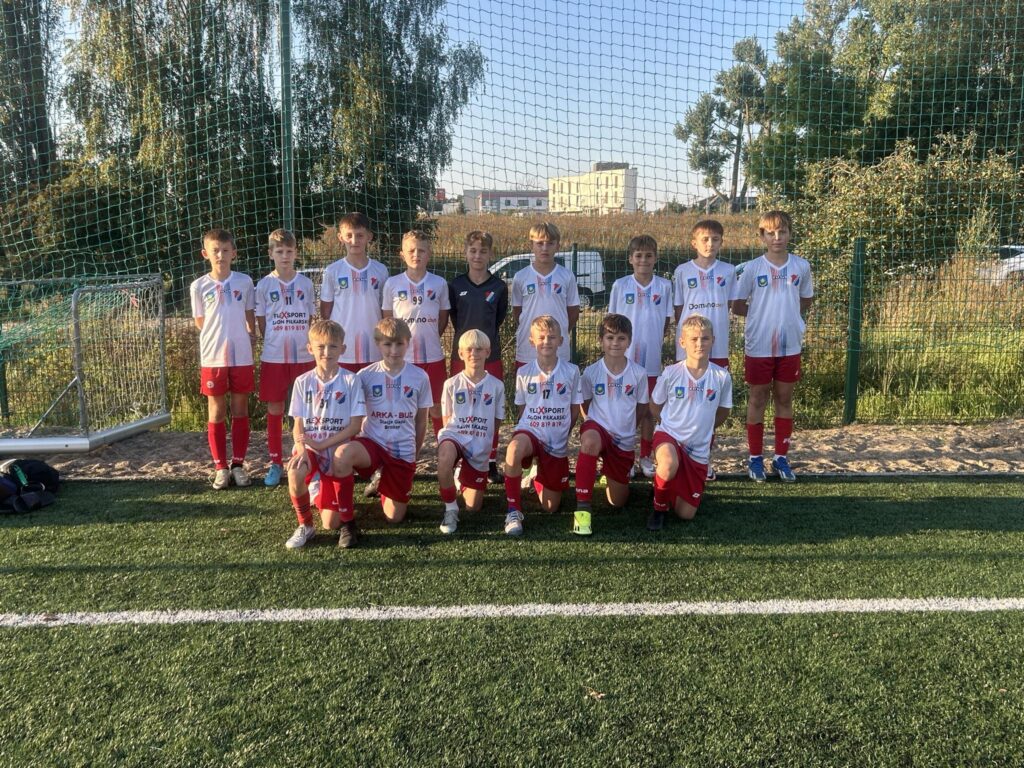 Weekend z piłką młodzieżową: 2 zwycięstwa trampkarzy na Mazowszu 1 c6ewUHqZ