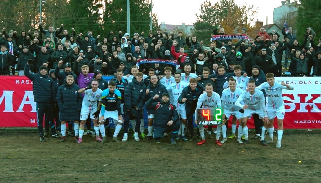 16| Ósme zwycięstwo Mazovii na Sportowej! 2 szatnia Blonie