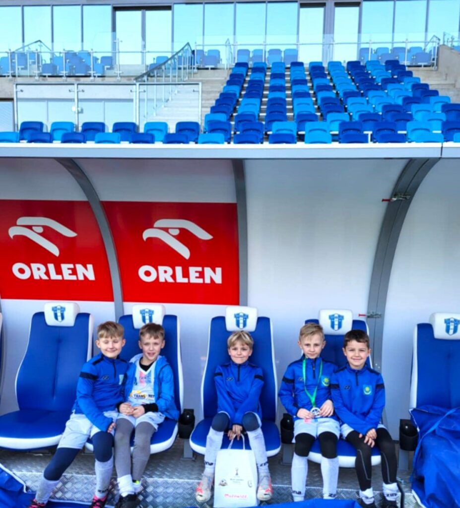 Zawodnicy Akademii Mazovia MOSiR rocznika 2017/2018 zakończyli okres przygotowawczy 4 Amelka 4