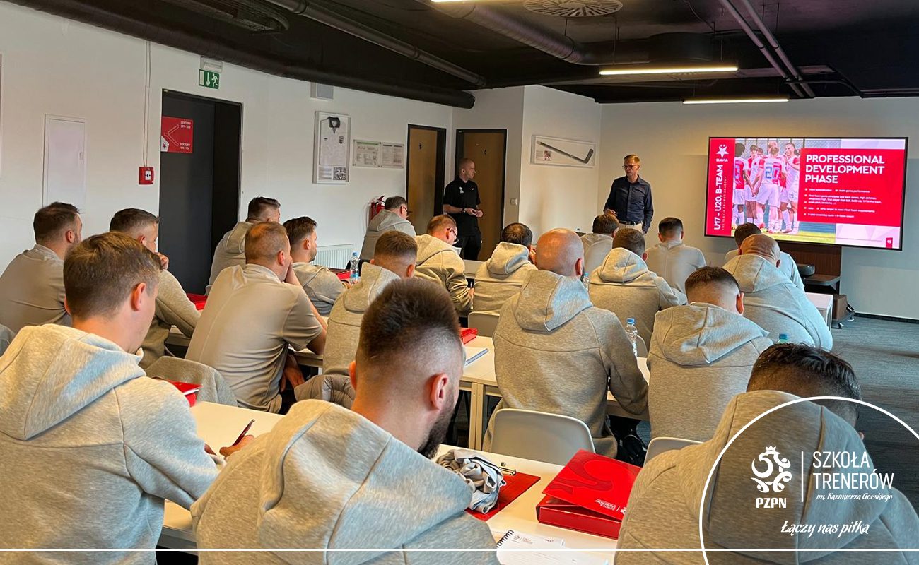 Marcin Klukowski w Slavia Praga na kursie dyrektorskim