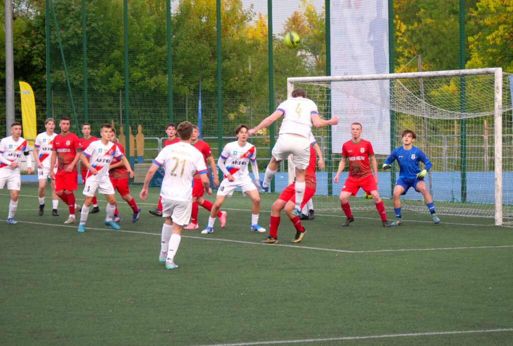 Mistrzowska regularność Mazovii II. Po raz drugi 9:0 z Watrą 11 Wat 10