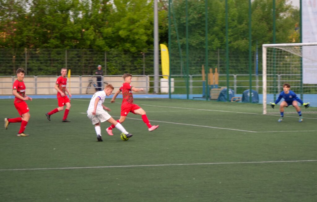 Mistrzowska regularność Mazovii II. Po raz drugi 9:0 z Watrą 12 Wat 11