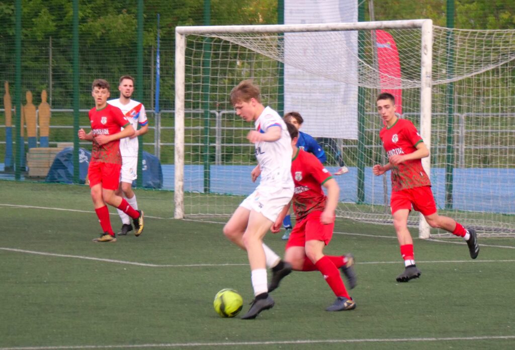 Mistrzowska regularność Mazovii II. Po raz drugi 9:0 z Watrą 13 Wat 12 1