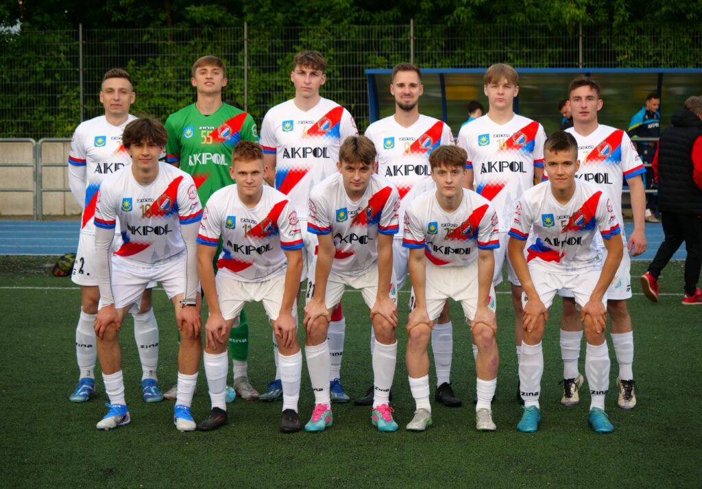 Mistrzowska regularność Mazovii II. Po raz drugi 9:0 z Watrą 3 Wat 2 1