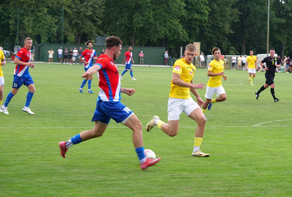 Twardy sparing Mazovii z Victorią. Minimalnie lepsi rywale 8 Vic 8