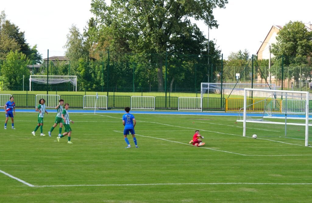 1| Pokaz jakości i charakteru - Mazovia wygrała 3:2 z Makowianką 4 Mak2