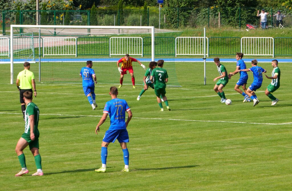 1| Pokaz jakości i charakteru - Mazovia wygrała 3:2 z Makowianką 10 Mak8