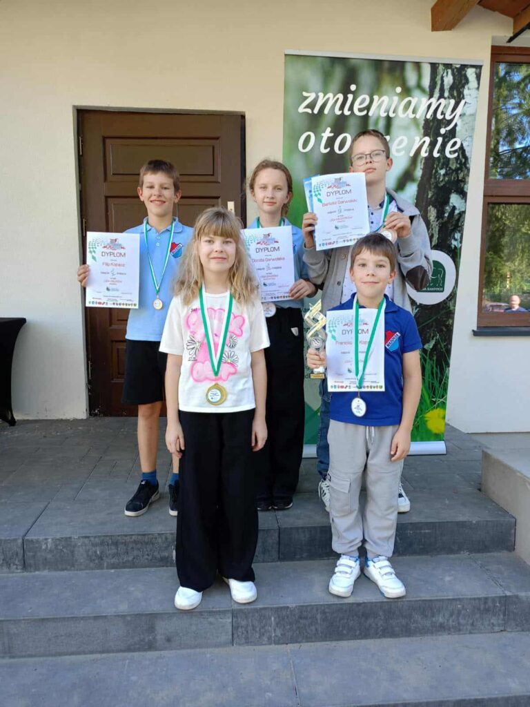 Udany start warcabistów Mazovii w Wierszach i Dziećmierowie 1 LCqsLdZR