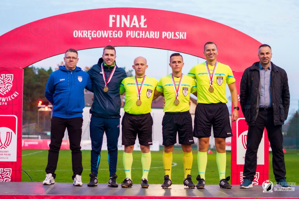 PP| Złoty gol Juliana Świątka w finale okręgowego Pucharu Polski 16 DSC04112