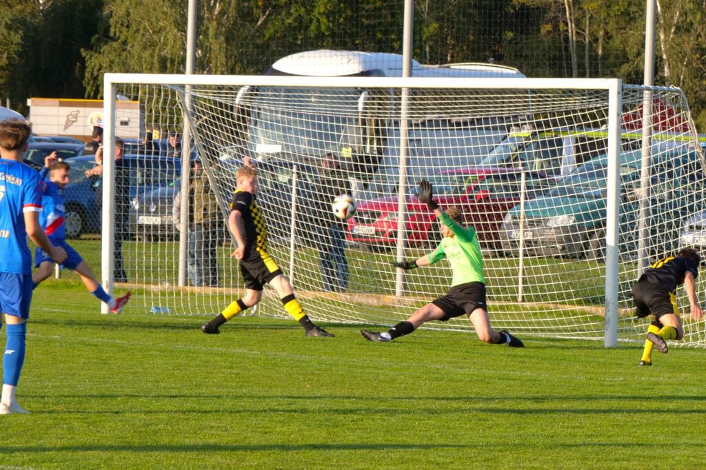 PP| Mazovia pokonała Victorię 6:0. Najskuteczniejszy Bienias, powrót Świątka 14 Kal 11