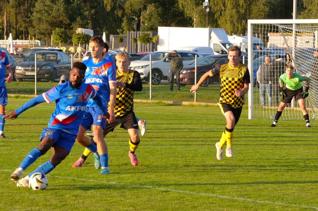 PP| Mazovia pokonała Victorię 6:0. Najskuteczniejszy Bienias, powrót Świątka 18 Kal 15