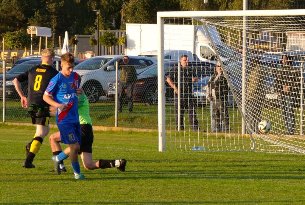 PP| Mazovia pokonała Victorię 6:0. Najskuteczniejszy Bienias, powrót Świątka 20 Kal 17