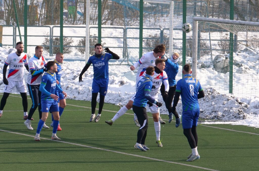 Mazovia strzeliła Warce cztery gole po przerwie 11 War 10