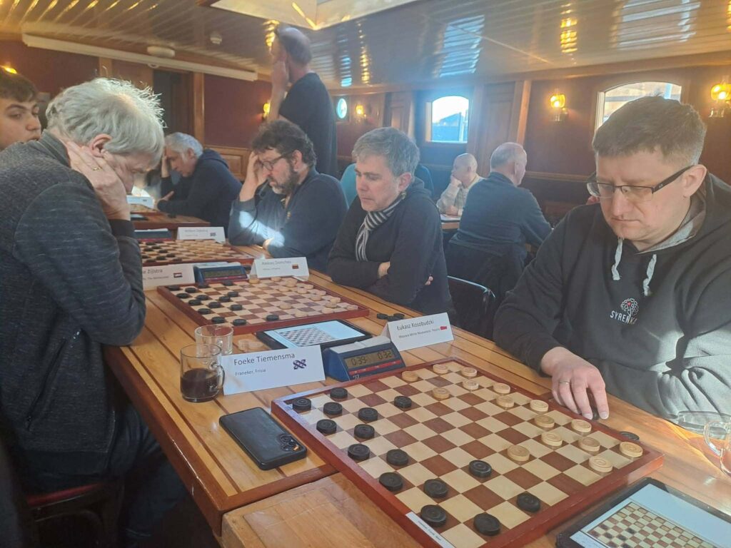 e9726f1d 3237 4f62 9c6c 185dcb6b36c6