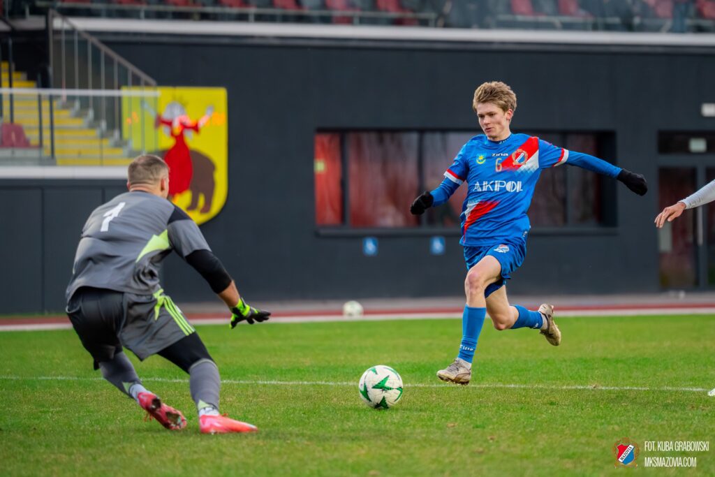 PP| Hat-trick Juliana Świątka! Mazovia rozgromiła Oskara 5:1 12 Osk 11