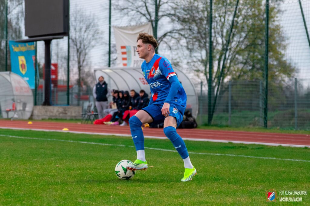 PP| Hat-trick Juliana Świątka! Mazovia rozgromiła Oskara 5:1 10 Osk 9