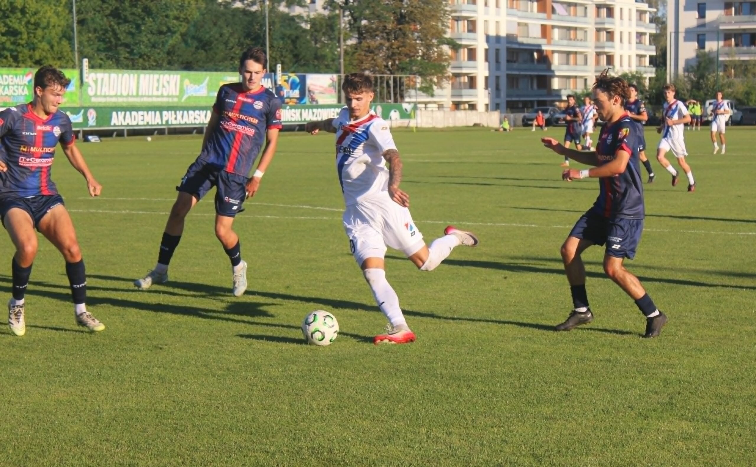 3| Od 0:2 do 3:2… Mazovia rozpycha się łokciami w III lidze