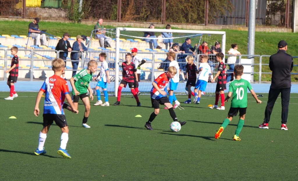 MAZOVIA CUP 2016 – piłkarskie emocje na boiskach przy ul. Budowlanej 4 Cup 1