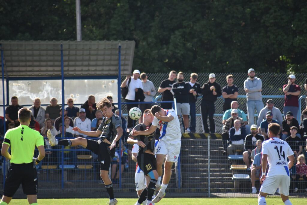 Najwyższe zwycięstwo Mazovii w III lidze - 5:0 z Olimpią Zambrów 3 Zambrow 2