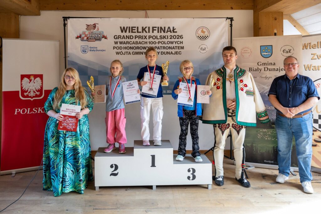 Trzy medale dla Mazovii w finałowym turnieju Grand Prix Polski w warcabach 3 Warcaby 33